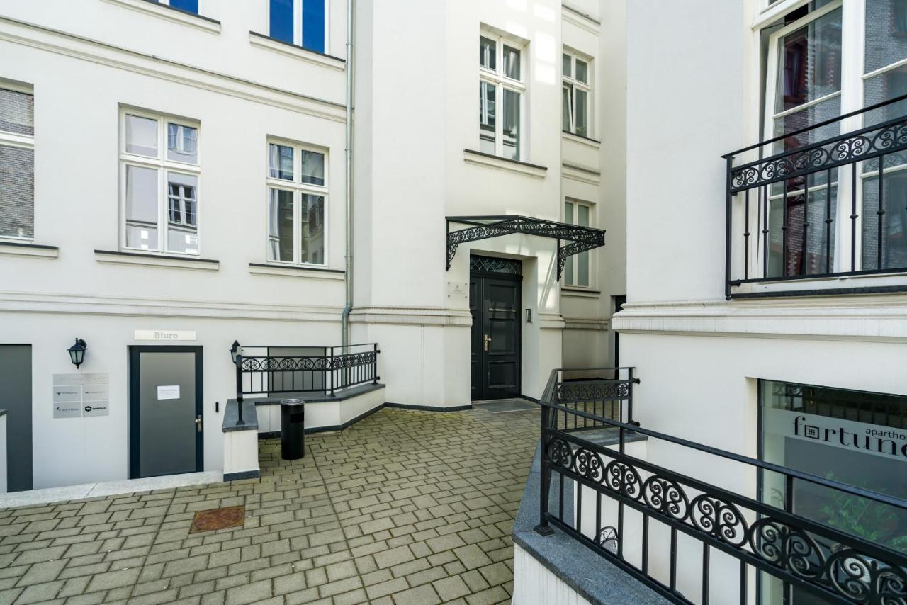 Modish Studio Poznan Old Town By Noclegi Renters Exteriör bild